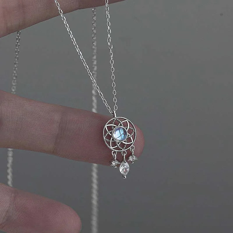 Colar Feminino Charmoso e Sofisticado